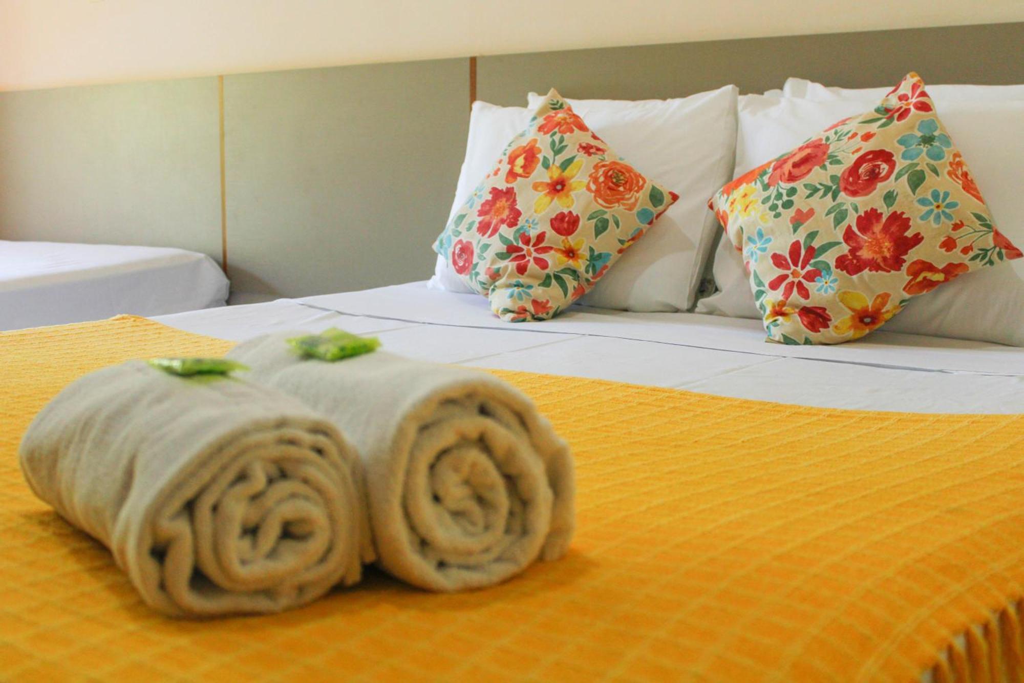 Lonier Praia Inn Flats Vila do Abraao Ngoại thất bức ảnh