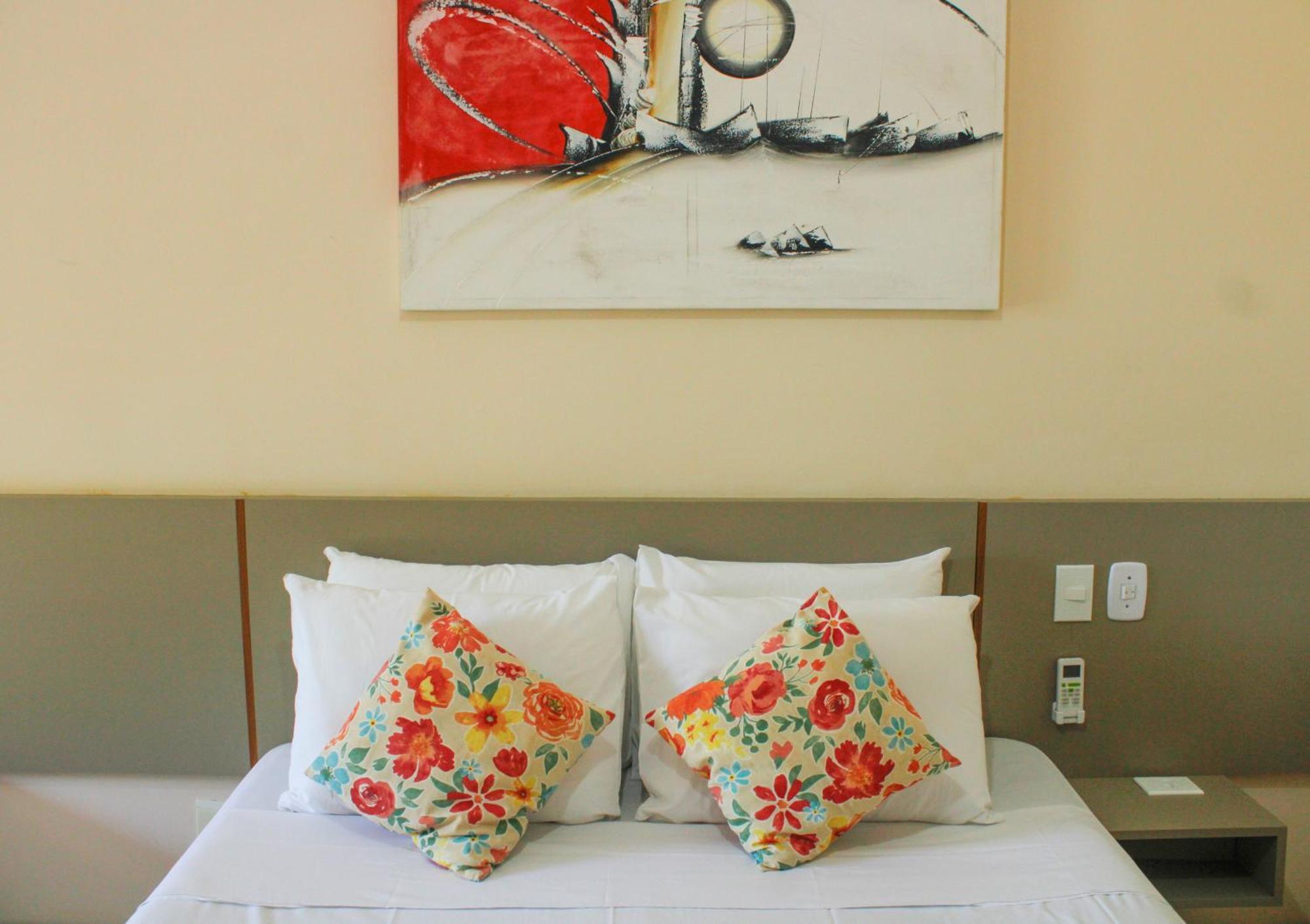 Lonier Praia Inn Flats Vila do Abraao Ngoại thất bức ảnh
