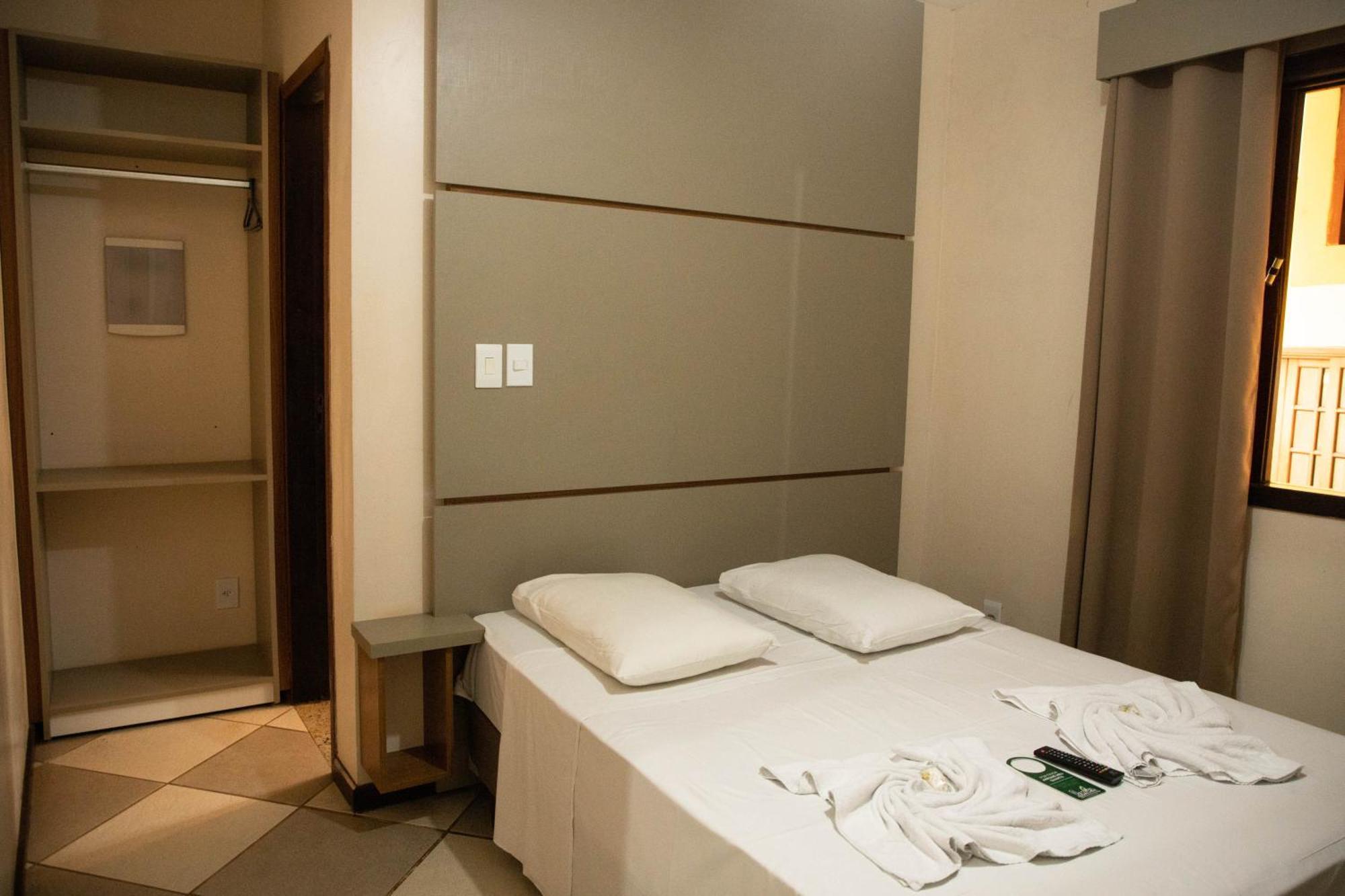 Lonier Praia Inn Flats Vila do Abraao Ngoại thất bức ảnh